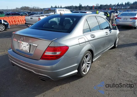 2012 Mercedes-Benz C 300 Luxury 4Matic/Sport 4Matic from USA, damaged, VIN WDDGF8BB8CR205288